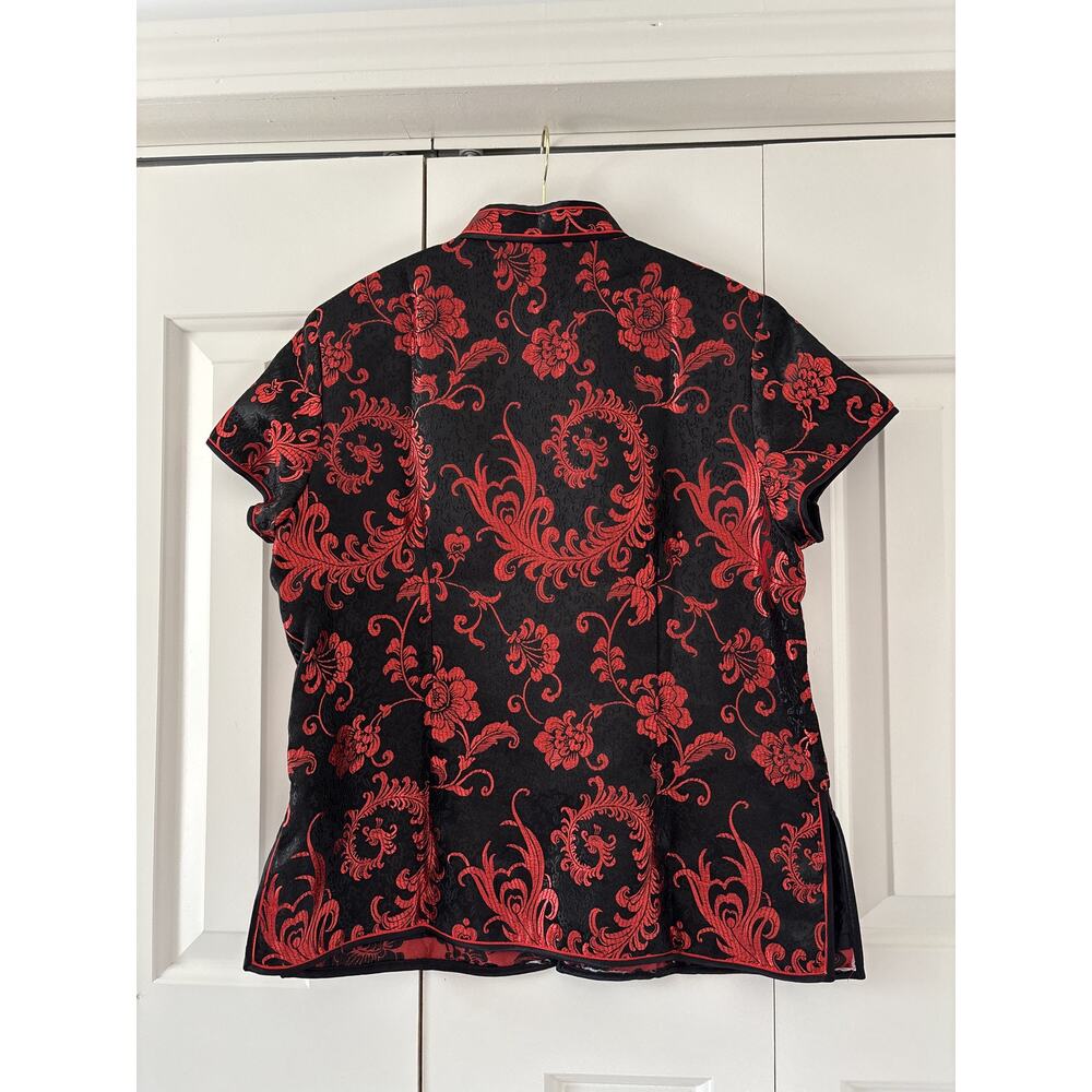 Red and Black Floral Button Down Shirt XL - Picture 8 of 9